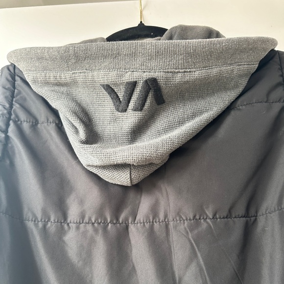RVCA Black & Gray Puffer Jacket w/ Grey Knit Long Sleeves & Hood Winter Warm L - Picture 11 of 12